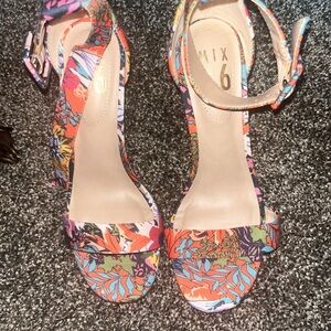 Mix No. 6 Multicolor Heels with Tropical Print